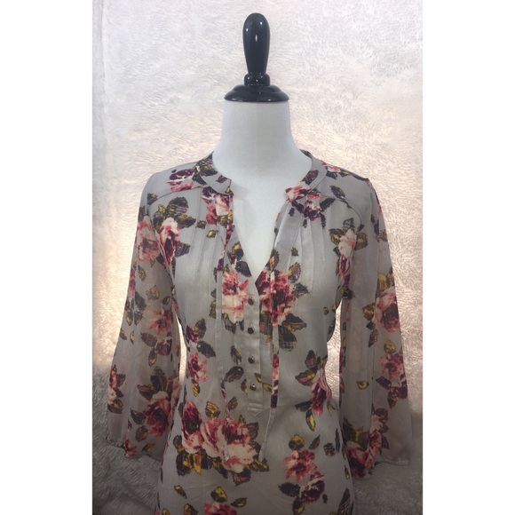 ❌SOLD❌ Princess Vera Wang Gray Sheer Blouse Floral - Picture 2 of 7
